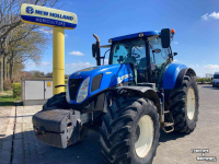 Schlepper / Traktor New Holland T7.220 Auto Command