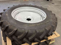 Räder, Reifen, Felgen & Distanzringe Alliance 420/85R38 en 340/85R28 Alliance Farmpro