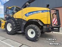 Feldhäcksler New Holland FR700