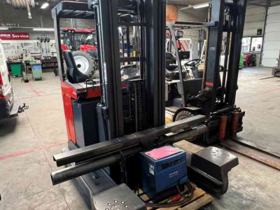 Schubmaststapler Linde R 25 f
