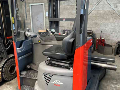 Schubmaststapler Linde R 25 f