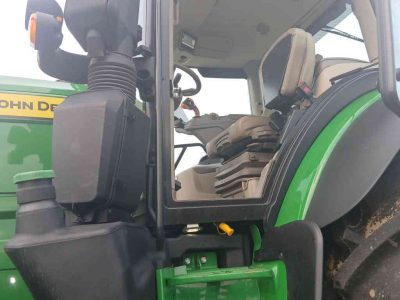 Schlepper / Traktor John Deere 6R 250
