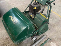 Handgeführte Rasenmäher Atco Royale 24E i/c