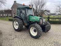 Schlepper / Traktor Valtra 900