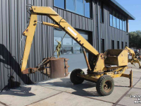 Bagger / Baggermaschine  Griesser 1614 getrokken kraan graafmachine op wielen met knijperbak