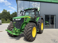 Schlepper / Traktor John Deere 7R 270