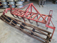 Grubber  Wifo Vastetandcultivator met Kooirol