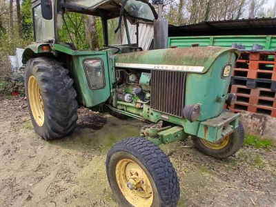 Schlepper / Traktor John Deere 2030S