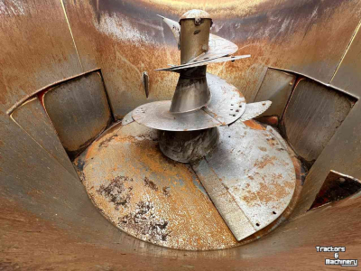 Futtermischwagen Vertikal Van Lengerich V-Mix 12 T voermengwagen