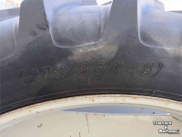 Räder, Reifen, Felgen & Distanzringe Michelin 270/95R48 & 12.4R28 cultuurwiel set