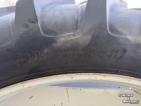 Sonstiges Traktoren und Zubehör Michelin Michelin 270/95R48 & 12.4R28 cultuurwiel set
