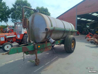Gülletankwagen / Güllefässer Ipsam 7300