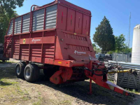 Lade- und Dosierwagen Taarup Kverneland 465 opraapwagen