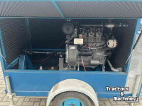 Stationäre Motor/Pump set  onderstel geluid gedempt , MWM 3 cilinder