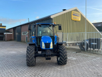 Schlepper / Traktor New Holland TL90A