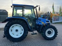 Schlepper / Traktor New Holland TL90A