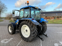 Schlepper / Traktor New Holland TL90A