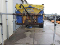 Schneeräumgeräte Nido Stratos B11K-27 VCLN-350 zoutstrooier pick-up uitvoering