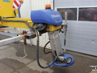 Schneeräumgeräte Nido Stratos B11K-27 VCLN-350 zoutstrooier pick-up uitvoering
