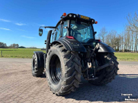 Schlepper / Traktor Valtra T214D