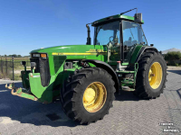 Schlepper / Traktor John Deere 8110
