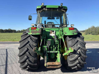 Schlepper / Traktor John Deere 8110