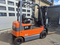 Gabelstapler Toyota 7FBMF25 Heftruck