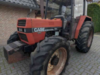 Schlepper / Traktor Case-IH 833