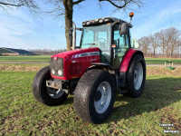 Schlepper / Traktor Massey Ferguson 5445 Dyna-4