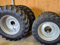 Räder, Reifen, Felgen & Distanzringe  Trelleborg 750/70R44 + 650/60R38