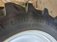 Räder, Reifen, Felgen & Distanzringe  Trelleborg 750/70R44 + 650/60R38