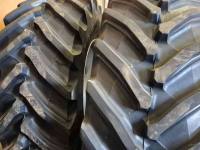 Räder, Reifen, Felgen & Distanzringe  Trelleborg 750/70R44 + 650/60R38