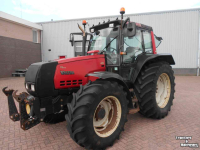 Schlepper / Traktor Valtra 6750