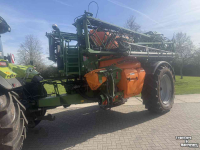 Anhängefeldspritze Amazone UX 5200_