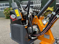 Mähausleger mit Schlegelmäher Ferri T320A
