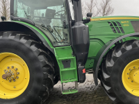 Schlepper / Traktor John Deere 6215R