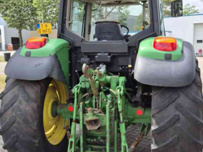 Schlepper / Traktor John Deere 6320 SE PQ met Airco