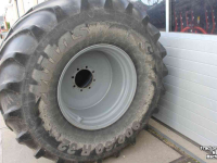 Räder, Reifen, Felgen & Distanzringe Mitas 900/60R32 SFT (Super Flexion Tire) banden en wielen velgen