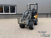 Radlader Giant D263s