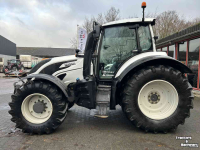 Schlepper / Traktor Valtra T154 Active
