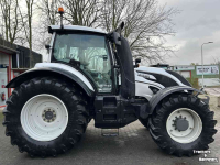 Schlepper / Traktor Valtra T154 Active