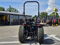 Gartentraktoren New Holland Boomer 55 HST met voorlader