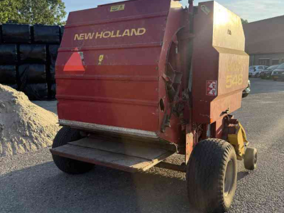 Pressen New Holland New Holland 548