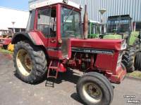 Schlepper / Traktor International 845 xl