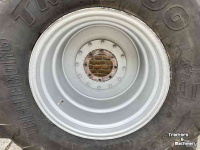Räder, Reifen, Felgen & Distanzringe Trelleborg 800/65R32 TM 2000