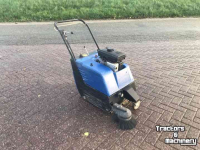 Kehrmaschine WAP Alto veegmachine met benzine motor
