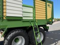 Lade- und Dosierwagen Krone MX 330 GL