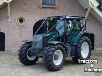 Forsttraktoren Valtra N-SERIE FORST SCHUTZ / FOREST PROTECTION