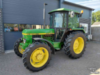 Schlepper / Traktor John Deere 2040