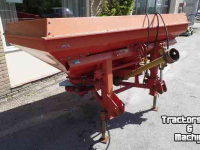 Düngerstreuer Lely Centerliner